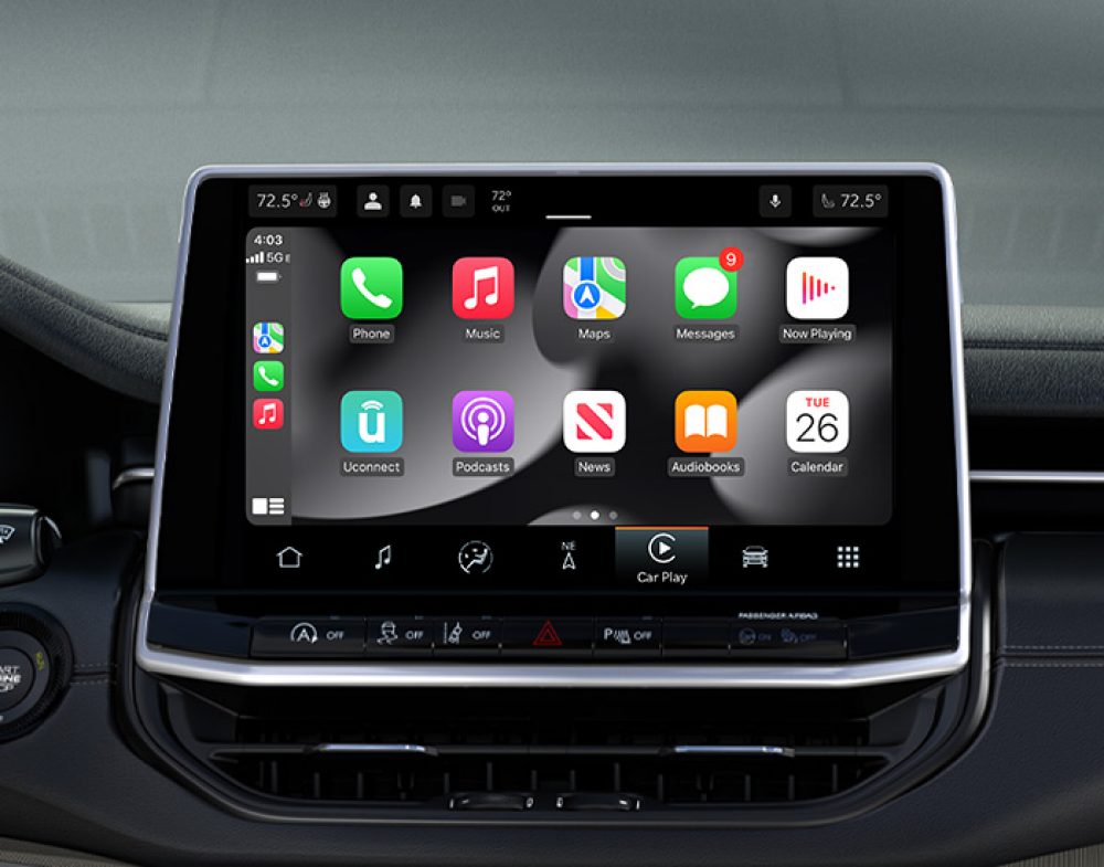 Jeep® Compass Technology Uconnect® and Wireless Amenities